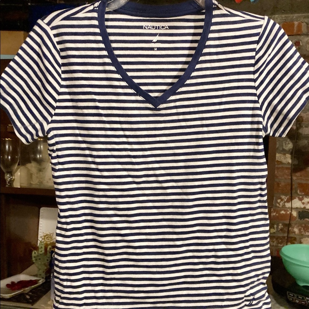 Like new Nautica Tshirt/blouse